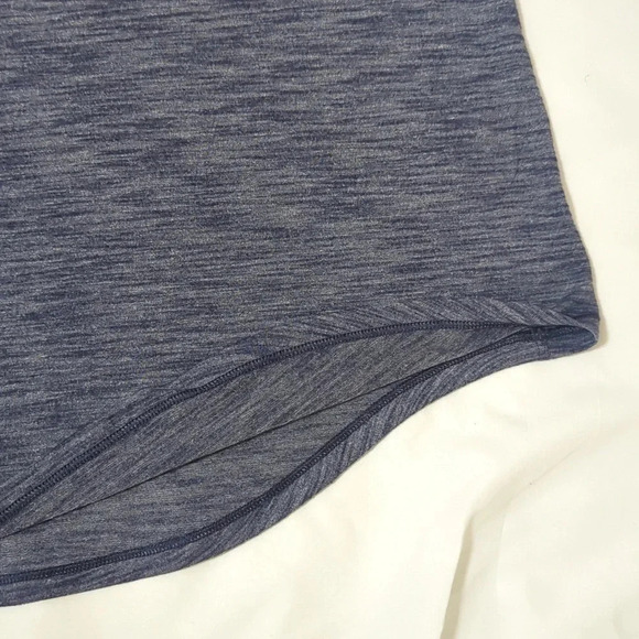 Lululemon Do the Twist Tank Yoga, Color Heathered Deep Navy Size 2 - Picture 9 of 14